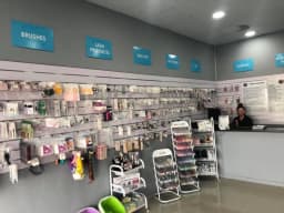 Planet Nails gallery image 1